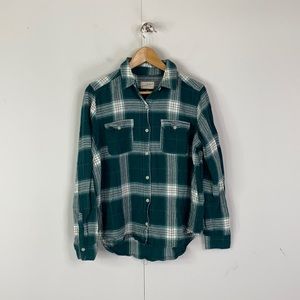 Universal Thread Flannel Plaid Button Down Chest Pocket Shirt / Womens